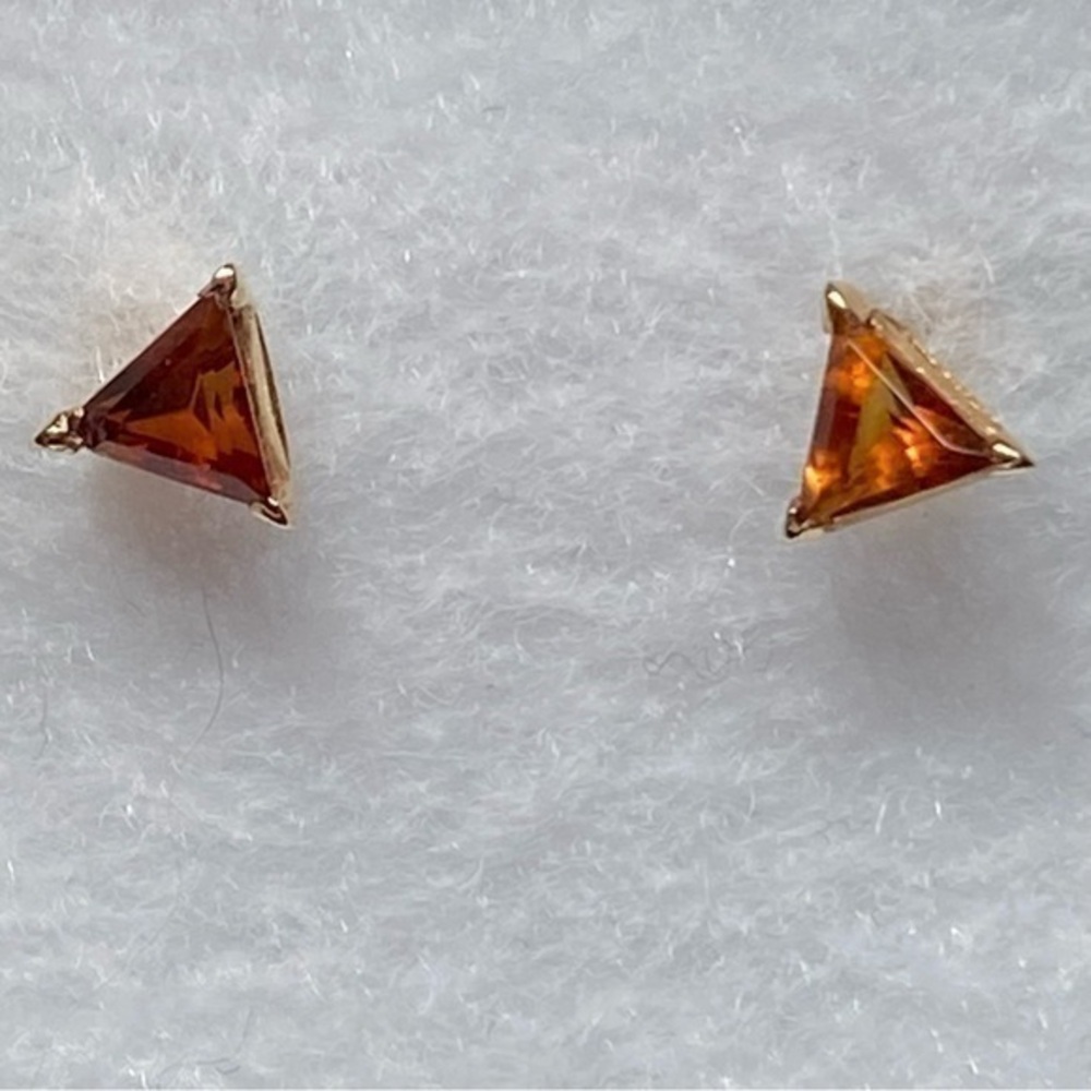 Macy’s 14k yellow gold yellow citrine diamond topaz dainty stud earrings…